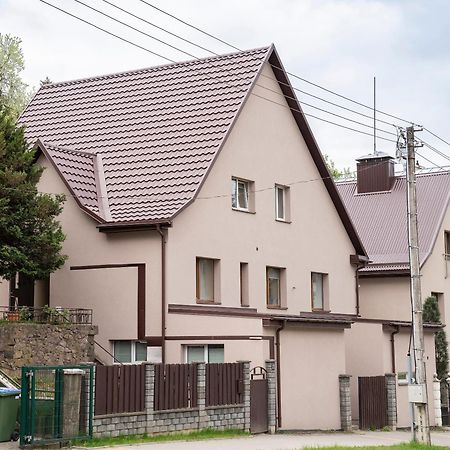 Apartment In Garage With Free Parking Kaunas Exteriör bild